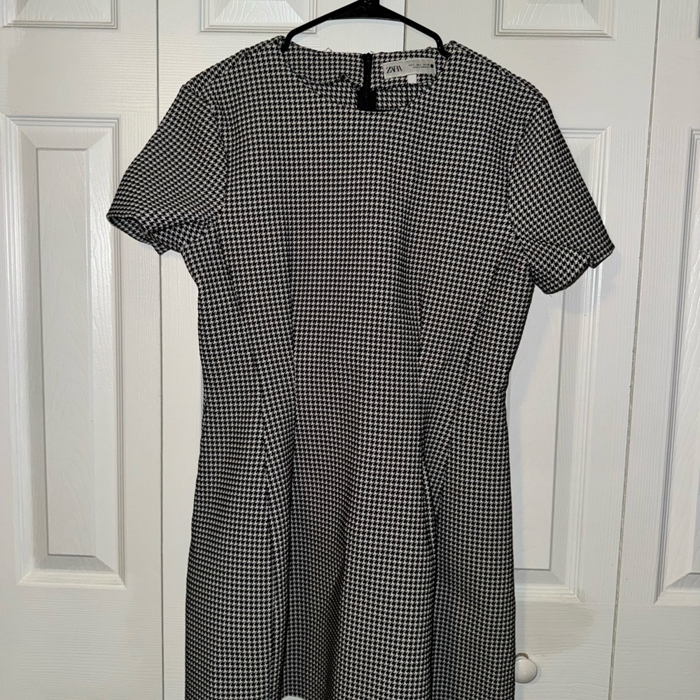Zara Black and White A-Line Mini Dress with Peter Pan Collar